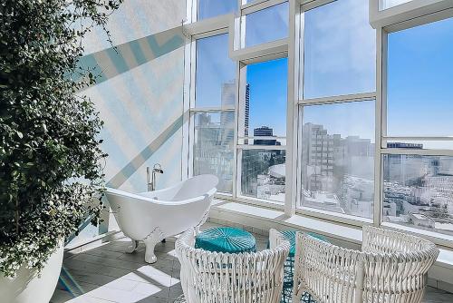 Balkon/teras, 65 Hotel, Rothschild Tel Aviv - an Atlas Boutique Hotel in Pusat Kota Tel Aviv