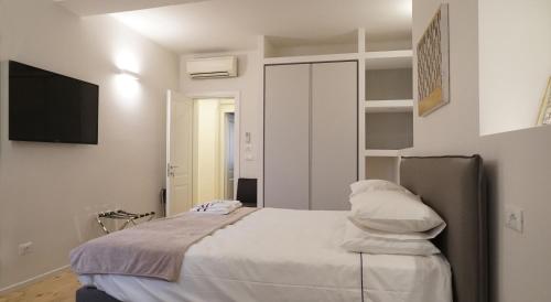 Residenza Pellacani – Bologna, KY