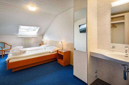 Central Hotel Post Room Type - Budget Double Room with Shared Bathroom Central Hotel Post Room Type - Budget Double Room with Shared Bathroom