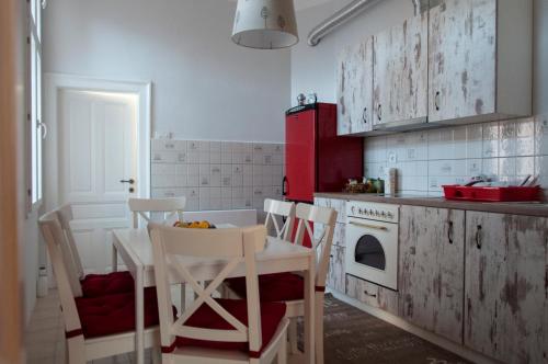 Apartment By the River - image 9