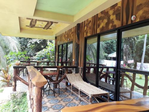 Erkély/terasz, Dab Dab Tourist Inn near Sabang Tengerpart