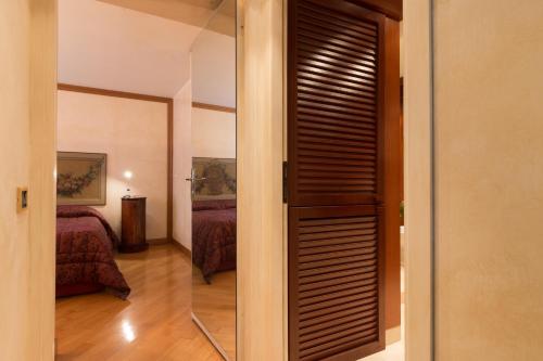 La Fenice Double Canal view - image 7