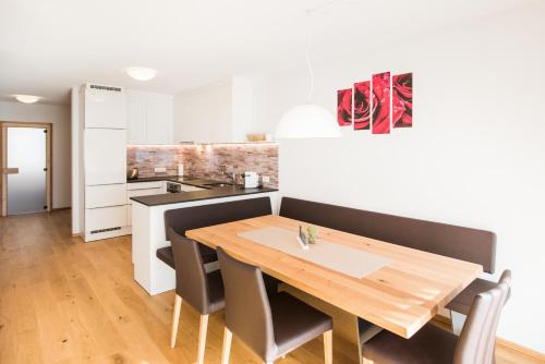 Apartment with Balcony 9