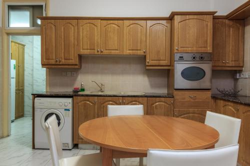 Les Palmiers House - image 7