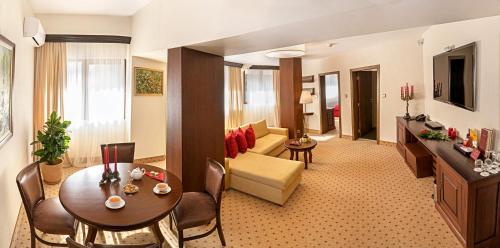 Hotel Yastrebets Wellness & Spa - image 2
