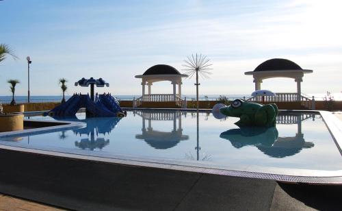 Meridian Apartments - image 6