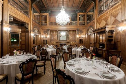 Restaurant, Palac Bielawa in Bielawa