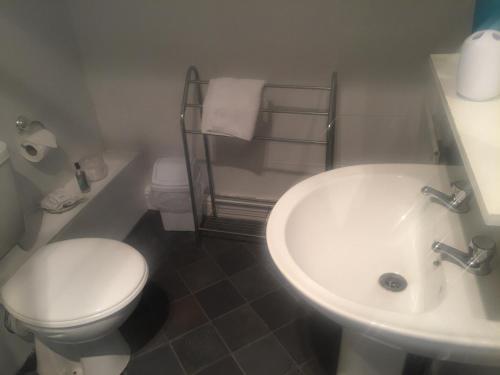 Seacrest Guest House - image 6