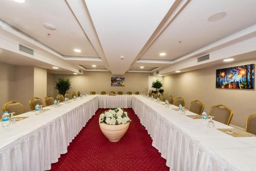 Marnas Hotels - image 6