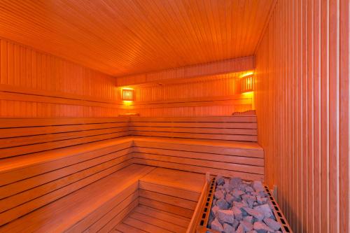 Marnas Hotels - image 4