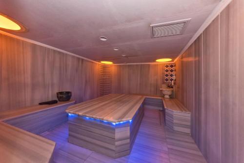 Marnas Hotels - image 8