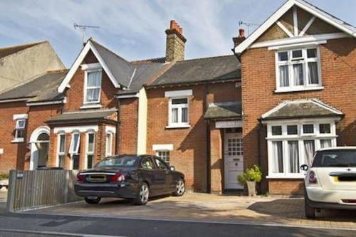 Endearing Edwardian House in Quaint Deal, Kent - Accommodation - Deal