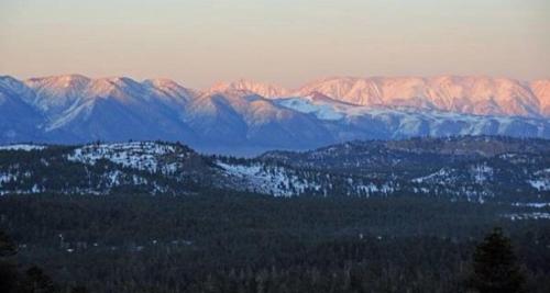 Mammoth Point by 101 Great Escapes photo 3