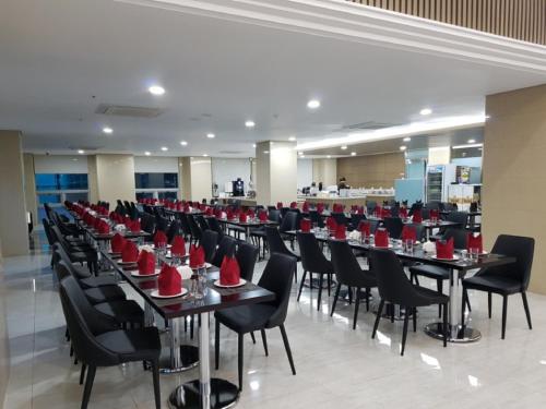 2023 라마다 제주 시티 호텔 (Ramada Jeju Cityhall) 호텔 리뷰 및 할인 쿠폰 - 아고다 2023 라마다 제주 시티 호텔 (Ramada Jeju Cityhall) 호텔 리뷰 및 할인 쿠폰 - 아고다