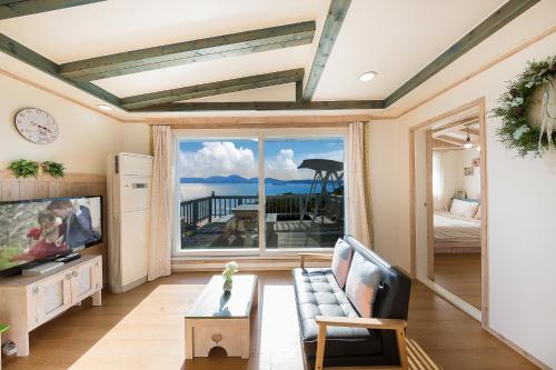 13 Ohoo民宿 (13 Ohoo Pension) in 南面