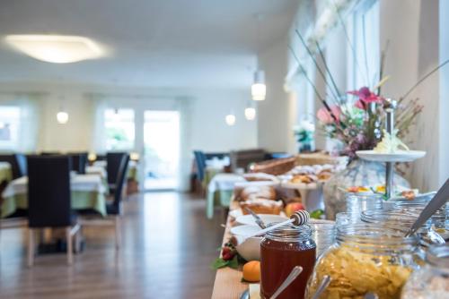 Garni Hotel Amelia - image 3