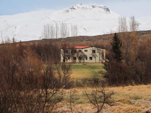 Mjóanes accommodation