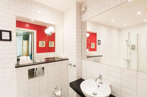 Lady Hamilton Hotel - image 4