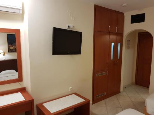 Liberty Hotel - image 4