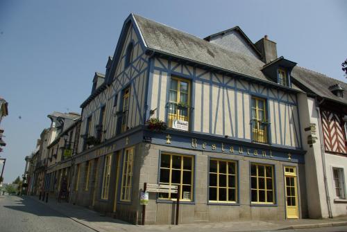 . Logis Auberge Du Cheval Blanc