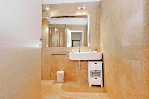 Colosseum Suite - image 9