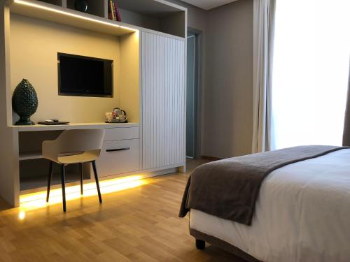 200 ROOMS & TERRACE - image 2