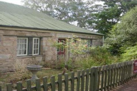 . Colonial Cottages of Ross