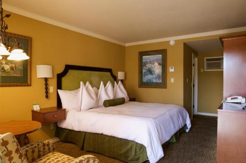 Bard's Inn Hotel