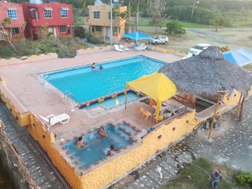 Exterior view, Hosteria Mar de Plata in Río Verde Canton