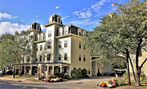 Bar Harbor Grand Hotel