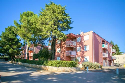  Apartment Morena, Pension in Novigrad