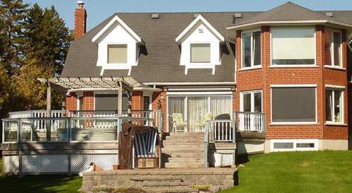 A szálláshely kívülről, The Empty Nest B & B in Gardenville (ON)