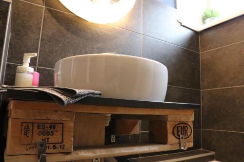 Ava apartment,speed Wi Fi,Netflix,between bus and train station