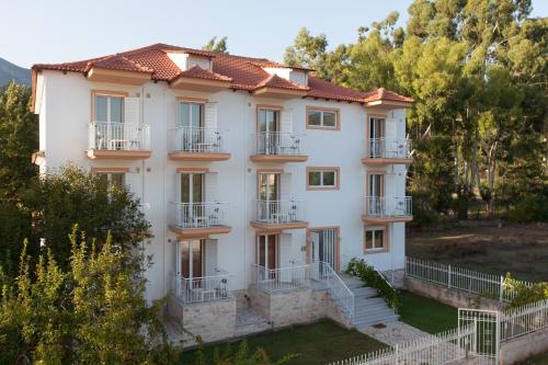 Elatos Apartments - Accommodation - Klitoria