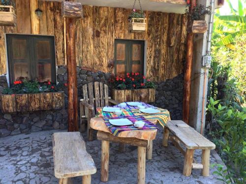 Cabanas de Tzununa in Tzununa