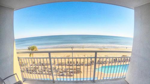 Luxurious Ocean Front 4th Floor Suite with Jet Tub Myrtle Beach