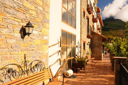 Hotel Arnal in Escalona