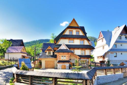 Pensjonat Trzy Doliny Zakopane- Three Valleys Pension Zakopane
