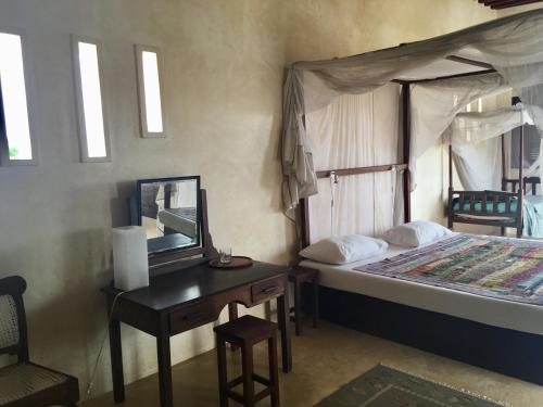 Subira House