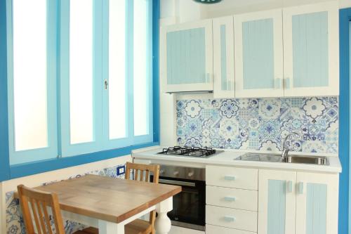 Kitchen, Camere D'Aragona in Otranto