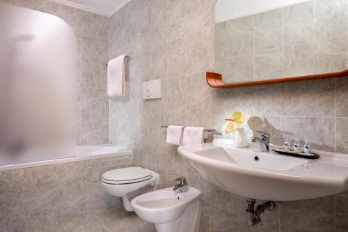 Best Western Blu Hotel Roma - image 8