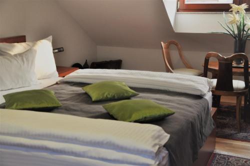 Hotel Noble - image 13