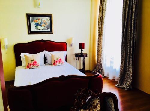 Hotel Shterev Karlovo - image 8