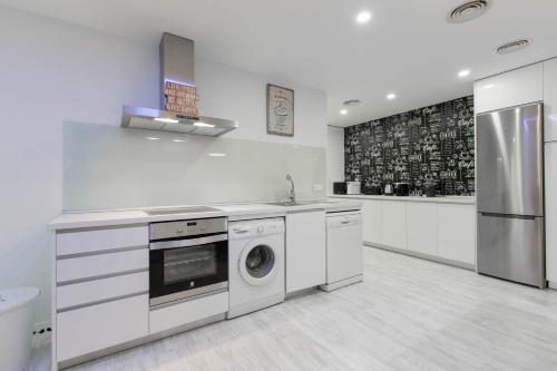 Bookinmadrid com - Cascorro Sq 18 pax, Madrid (fotografie 8)