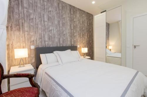 Book in Madrid - Cascorro Deluxe