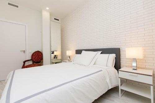 Book in Madrid - Cascorro Deluxe