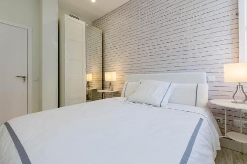 Book in Madrid - Cascorro Deluxe