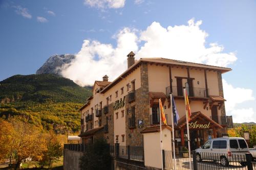 Hotel Arnal, Escalona bei Las Colladas