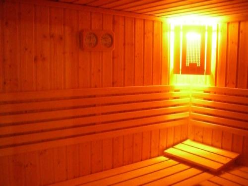 สปา, Hotel de Champagne in เอแปร์แน