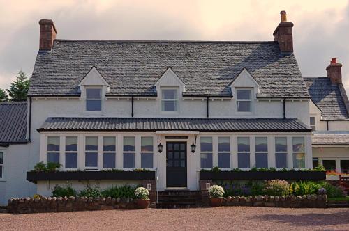 Summer Isles Hotel